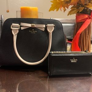 Kate Spade w/matching wallet [SOLD]